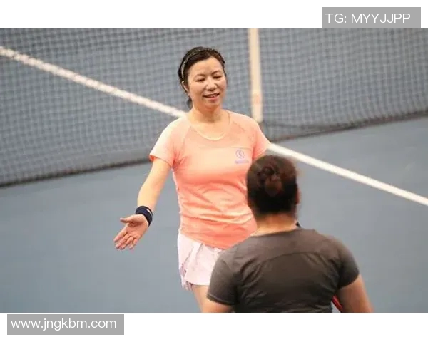 南京网球队在城市联赛中以56分稳居积分榜首位展现强劲实力