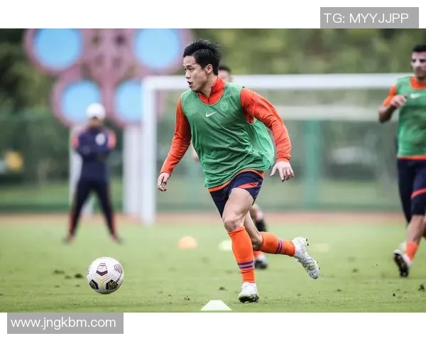 武汉足球队在杯赛中的强劲表现与战术分析探讨