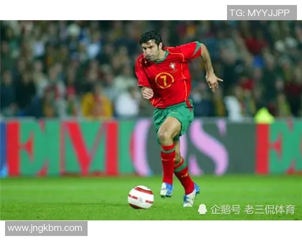 探索足球界的传奇球员谁是穿着19号球衣的明星呢